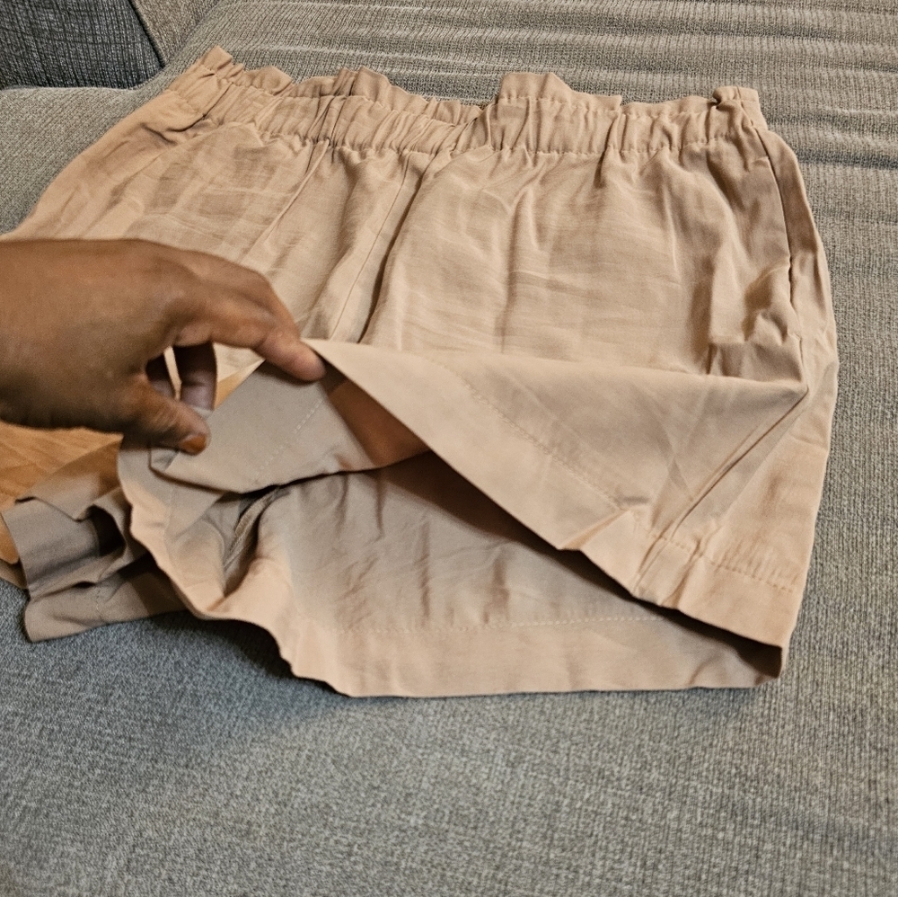 Ann Taylor Light Brown Tan High Rise Relaxed Minimalist Casual Shorts Large - Picture 3 of 8